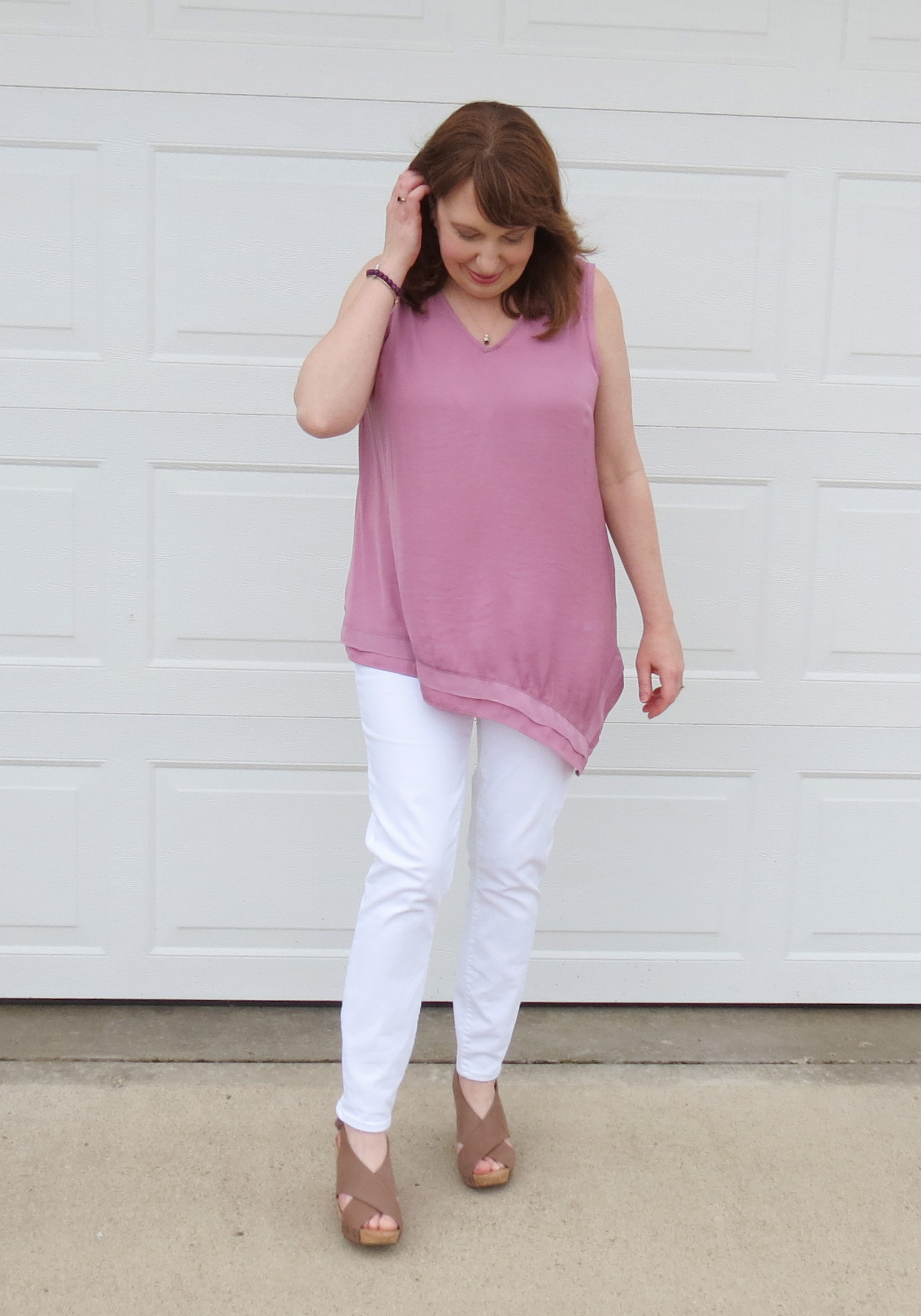 Mauve Orchid Top With White Jeans And Tan Wedges