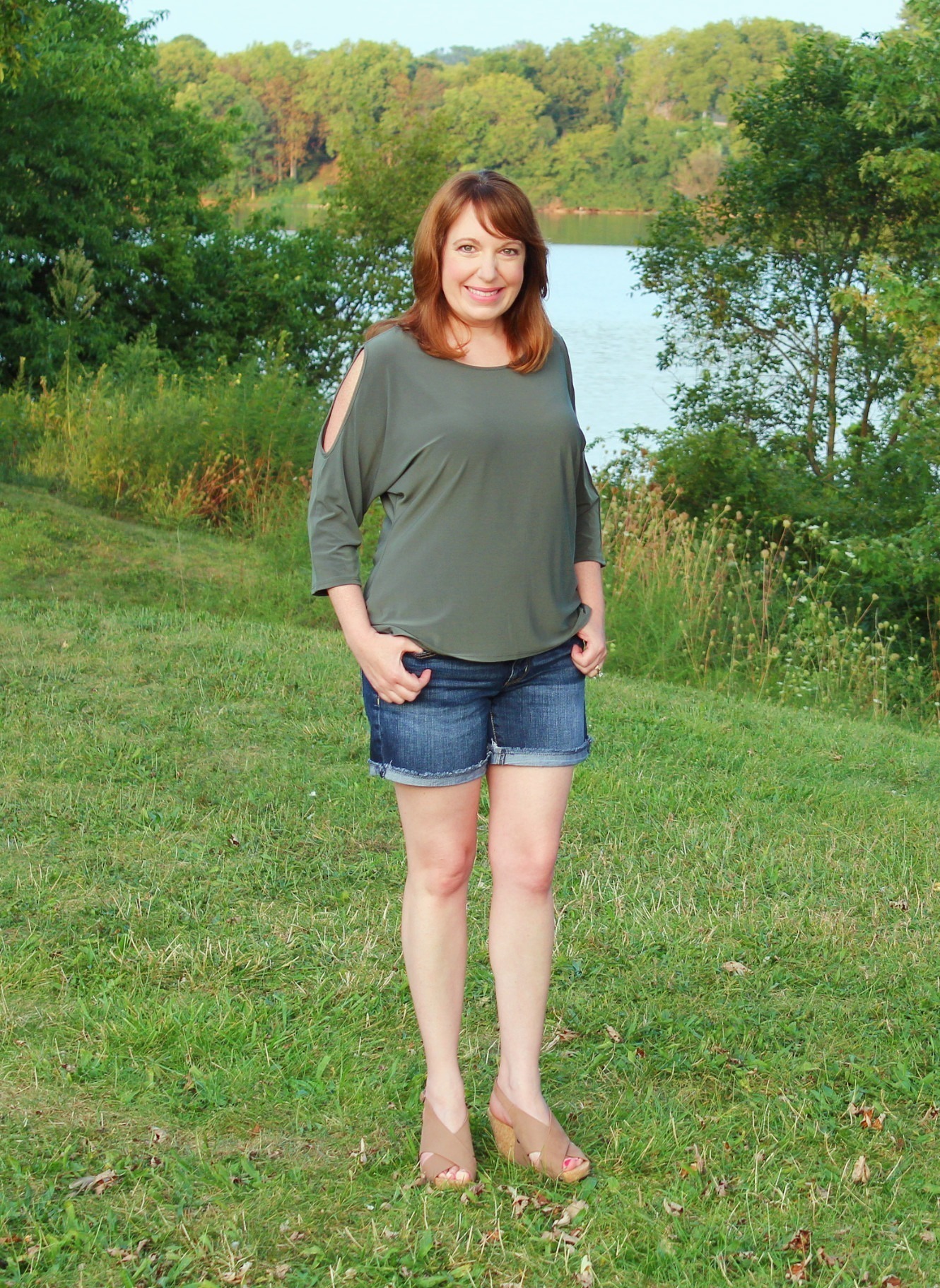 Split Sleeve Green Shirt With Jean Shorts