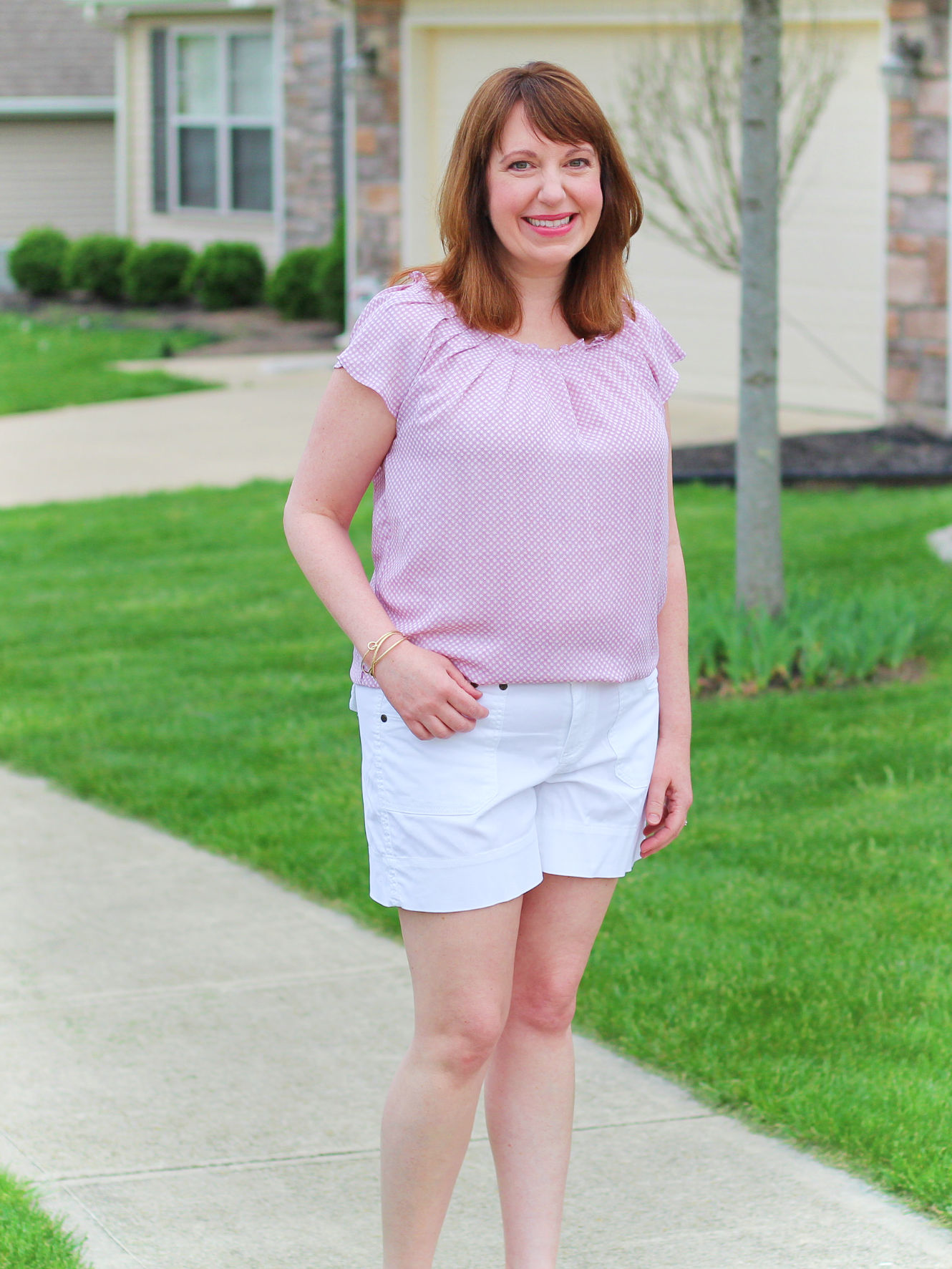 Soft Pink Gingham Top / Spring Outfit / Pink Gingham / White Shorts / Fashion-Style