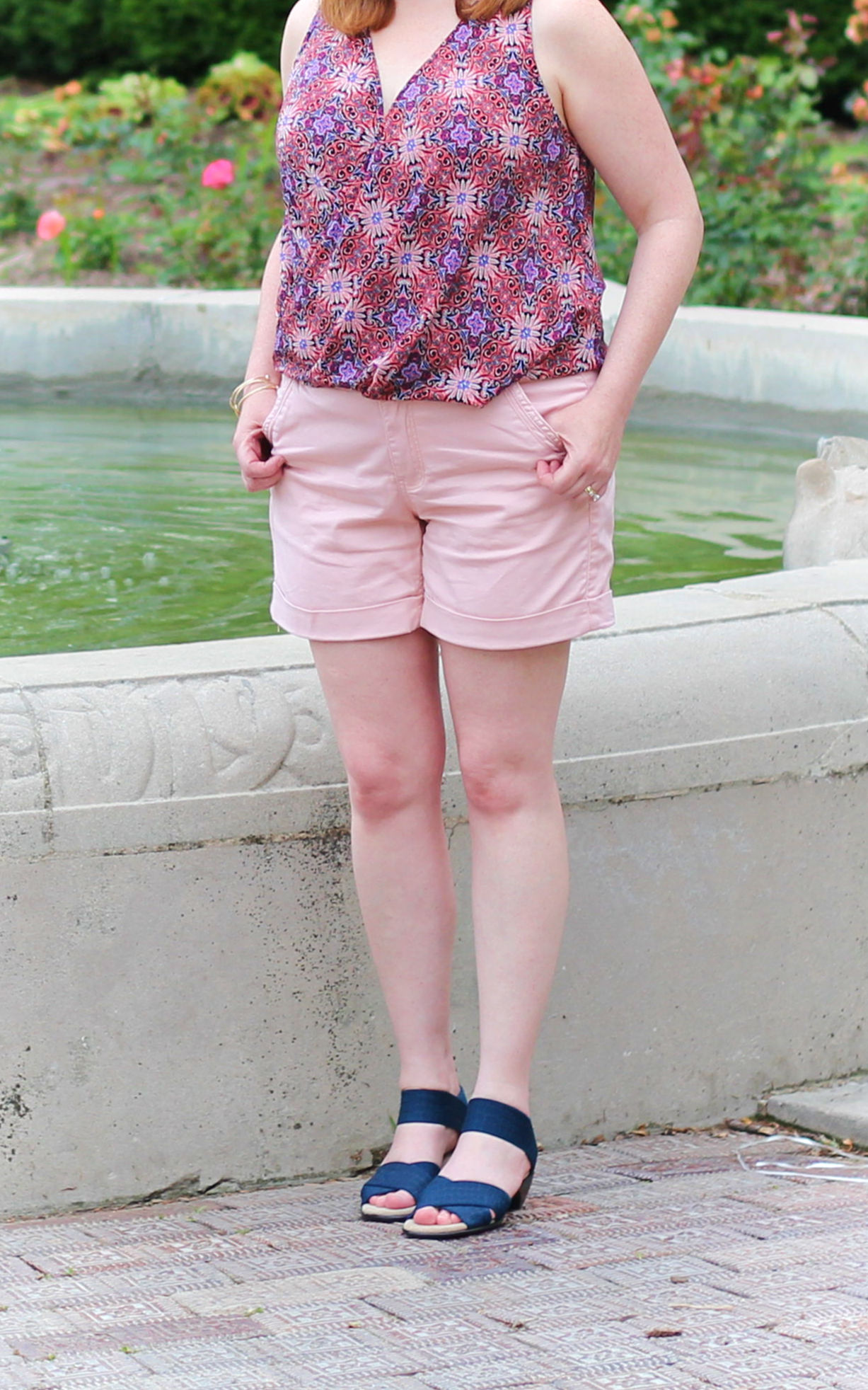 Pink Daisy Tank Top #fashion #style #summeroutfit