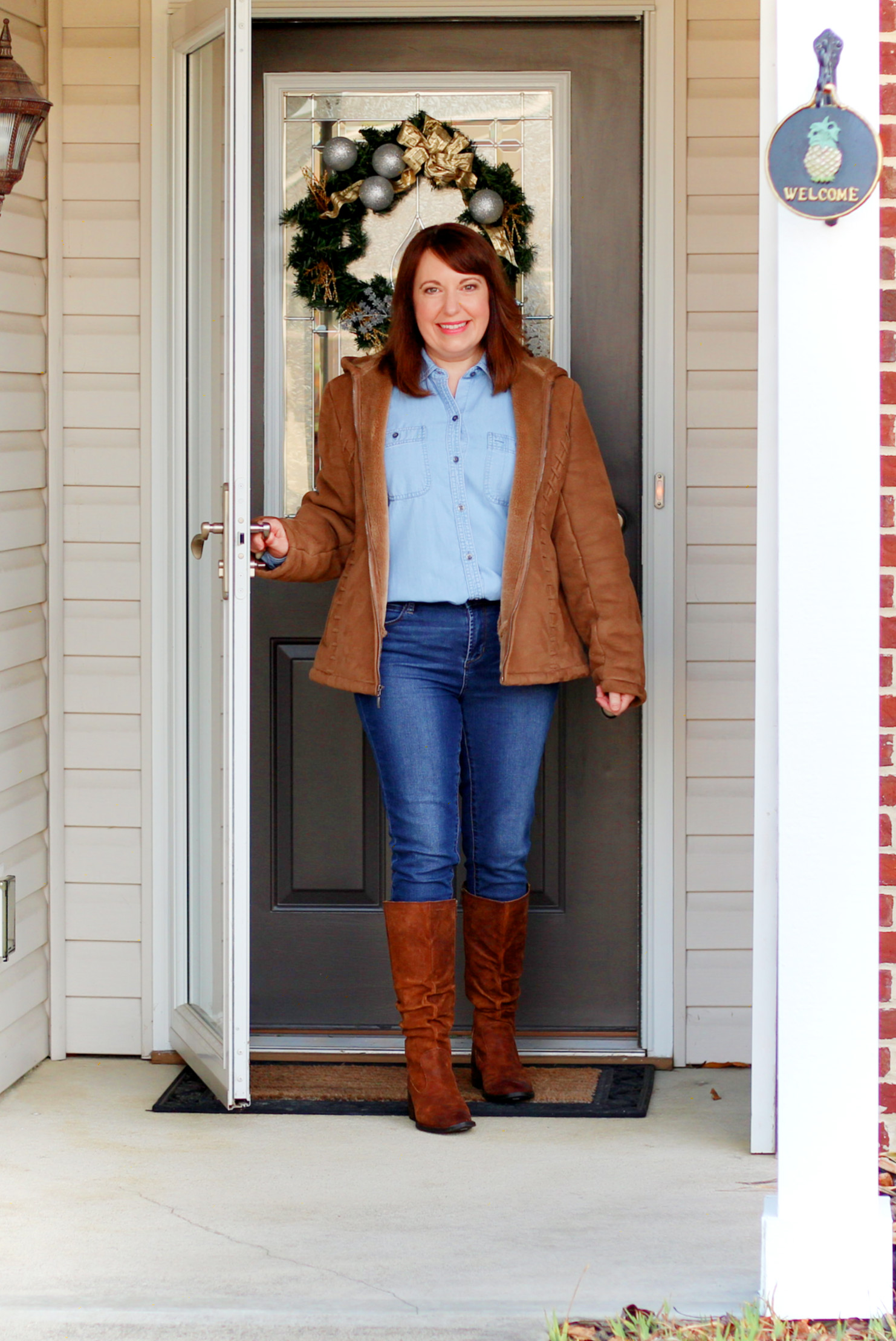 I've had this Liz Claiborne coat for 10 or more years, it is the best coat I've ever had! #wintercoat #coat #fashionblogger #styleblogger