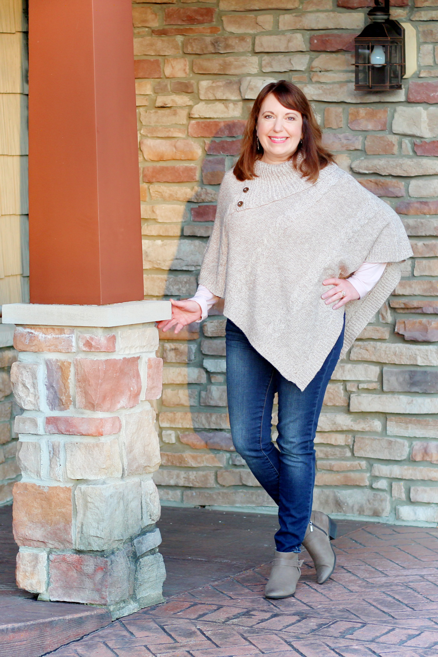 I love this Karen Scott poncho!  It is so soft and comfortable at an amazing price!  #shoppingoutfit #poncho  #ponchooutfit #ponchooutfitwinter 