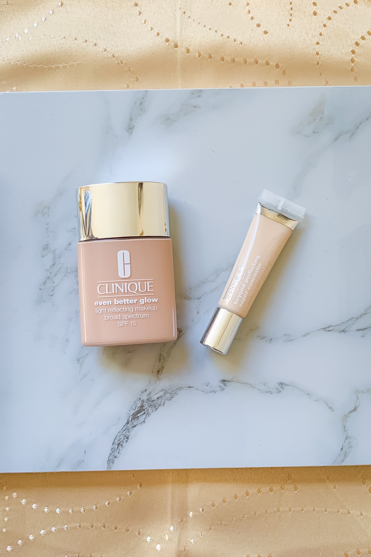 Clinique Even Better Glow Foundation & Clinique Beyond Perfecting Concealer