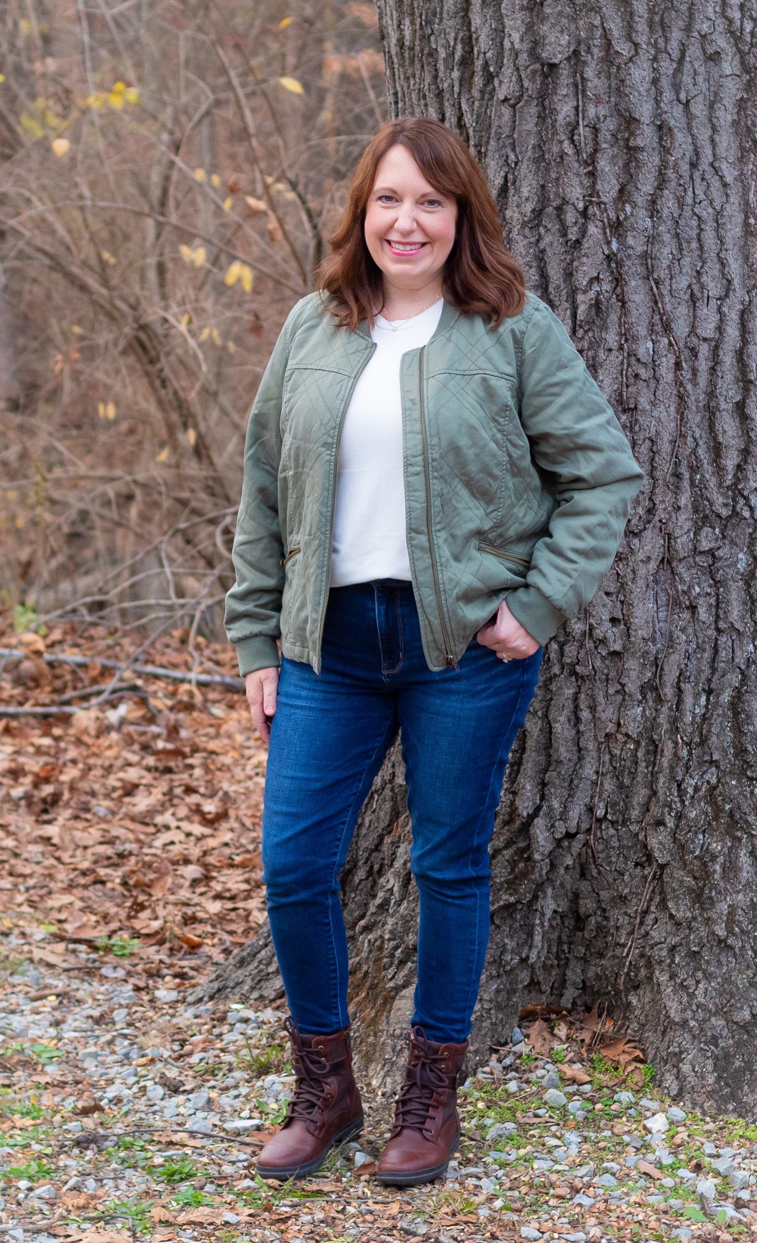 Outfit bomber jacket green