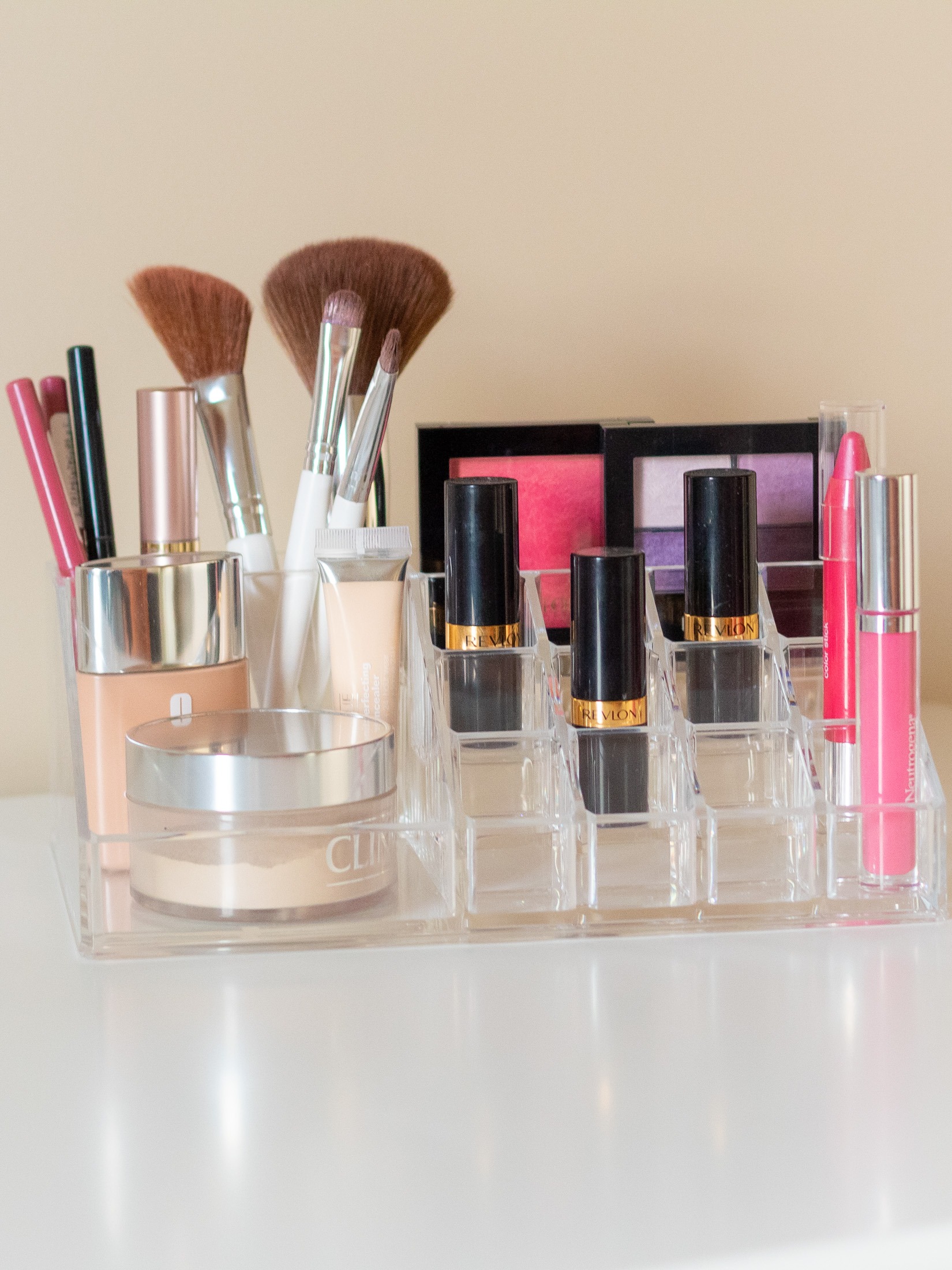 Top Detachable Part of Makeup Organizer